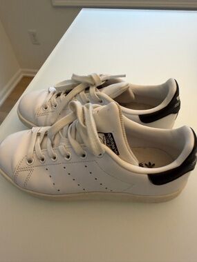 adidas White Leather Sneakers with Black Heel Accent